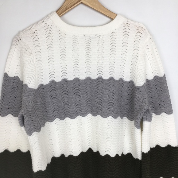 1. State Sweater Top Women’s Textured Pullover Grey White Green Striped Size L - Picture 10 of 14